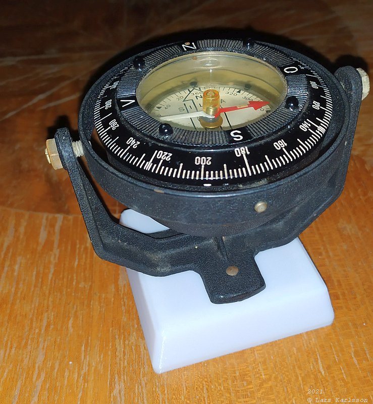 3D CAD: Compass mount