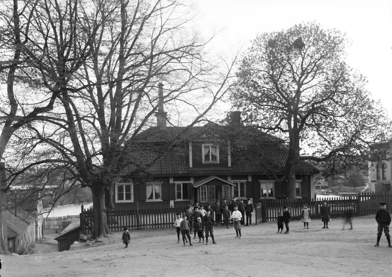 En promenad längs med Götgatan i historiska miljöer, Stockholm