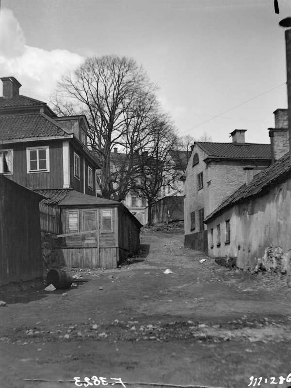 En promenad längs med Götgatan i historiska miljöer, Stockholm