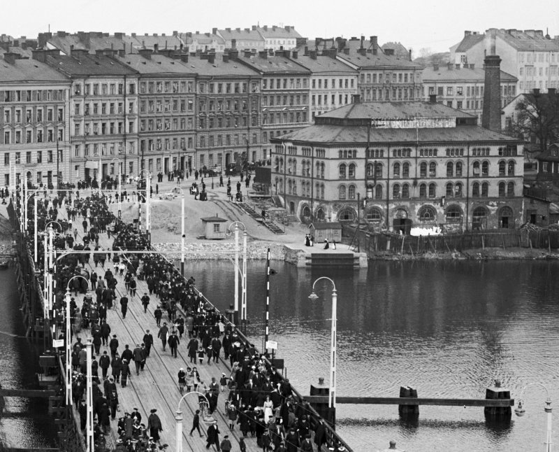 En promenad längs med Götgatan i historiska miljöer, Stockholm