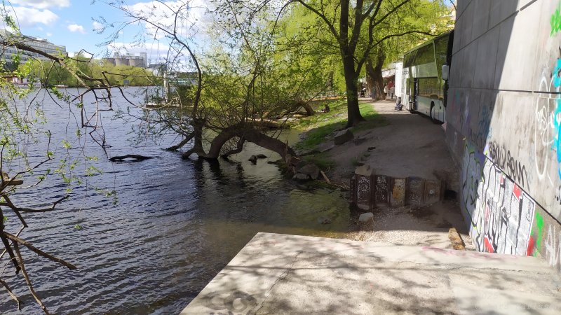 En promenad från Liljeholmen, Hornstull och vidare till Skinnarviksparken, Stockholm 2025