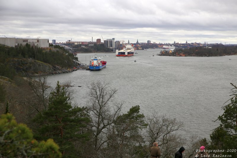 Guldbron anländer till Stockholm och nya Slussen mars 2020