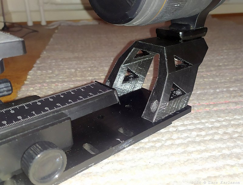 Macro lense bracket