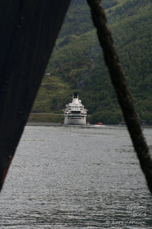 Cruise on fjords of Norway, Sognefjorden, Aurlandsfjorden, Flåm