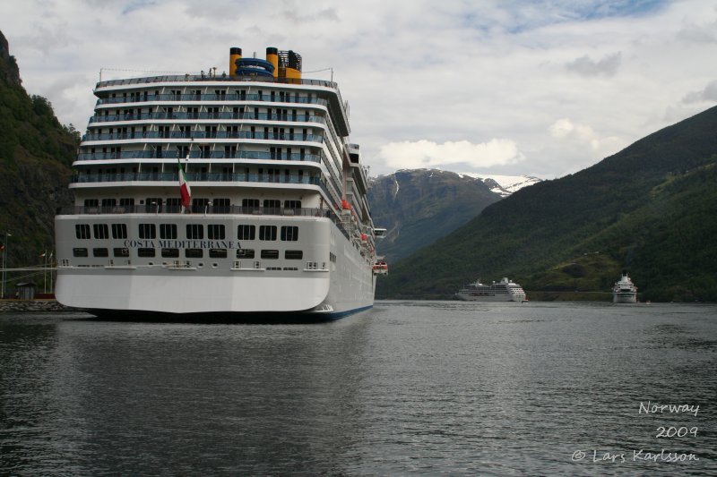 Cruise on fjords of Norway, Sognefjorden, Aurlandsfjorden, Flåm