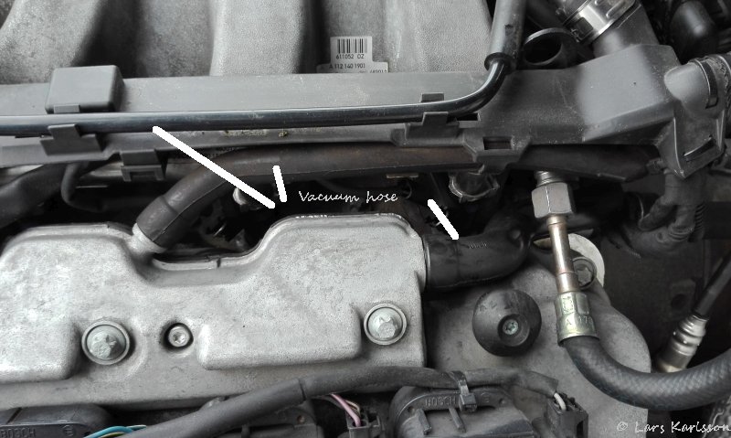 Chrysler Crossfire: Vacuum leak