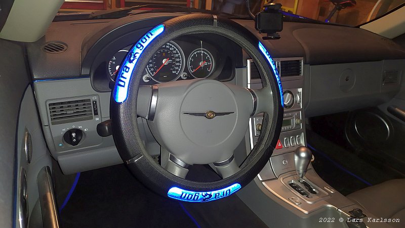 Chrysler Crossfire: Steering Wheel Cover