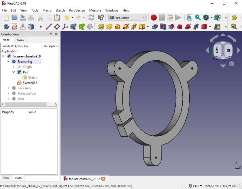 Focuser: New design with three push pull screws