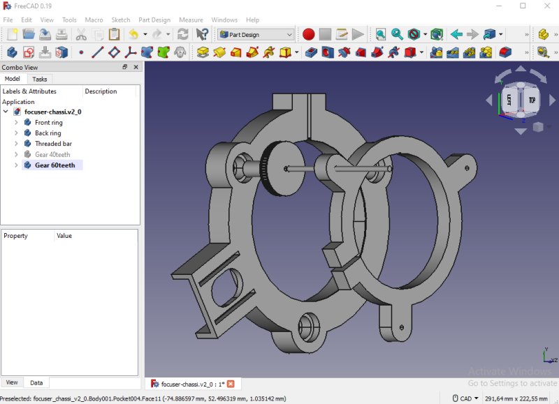 Focuser: New design with three push pull screws