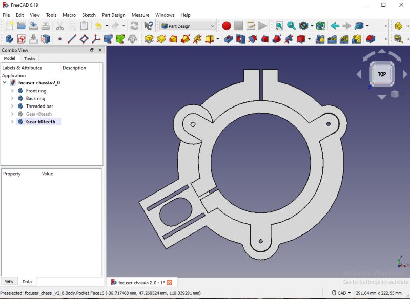 Focuser: New design with three push pull screws