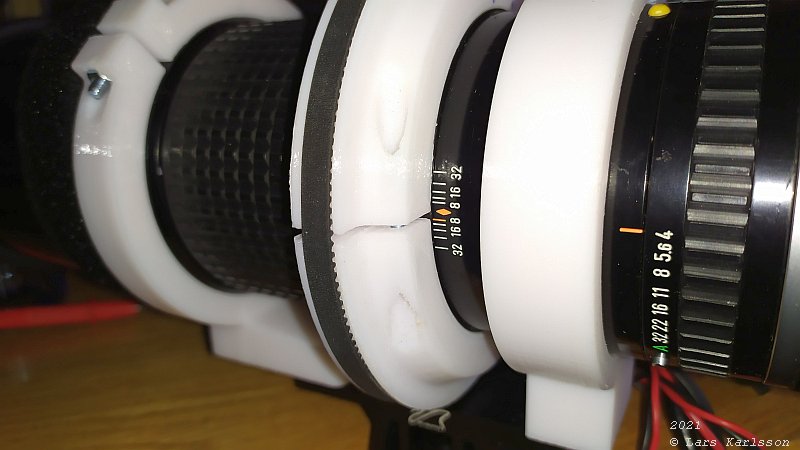 Pentax 645 300 mm ED f/4 lens for astrophoto