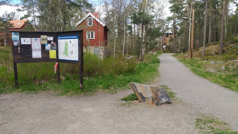 Älvsjöskogen med en fornlämning och ett fort, 2025