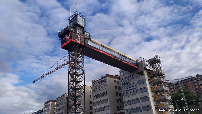 Promenad vid Södermalmstorg vid Slussen augusti 2021