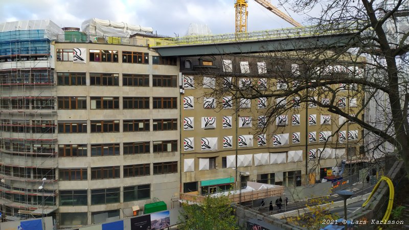 Promenad vid Södermalmstorg vid Slussen november 2021