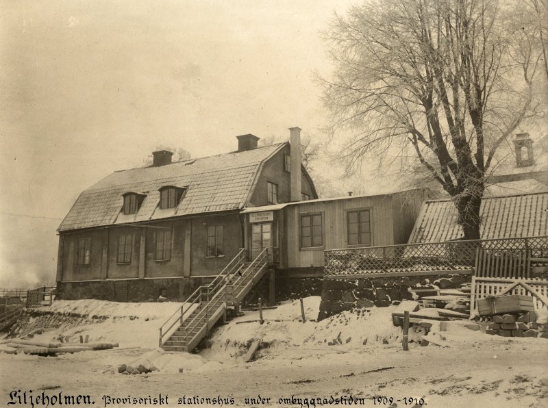 Liljeholmen. Provisoriskt stationshus under ombyggnadstiden 1909-1910. Källa: Digitalt Museum