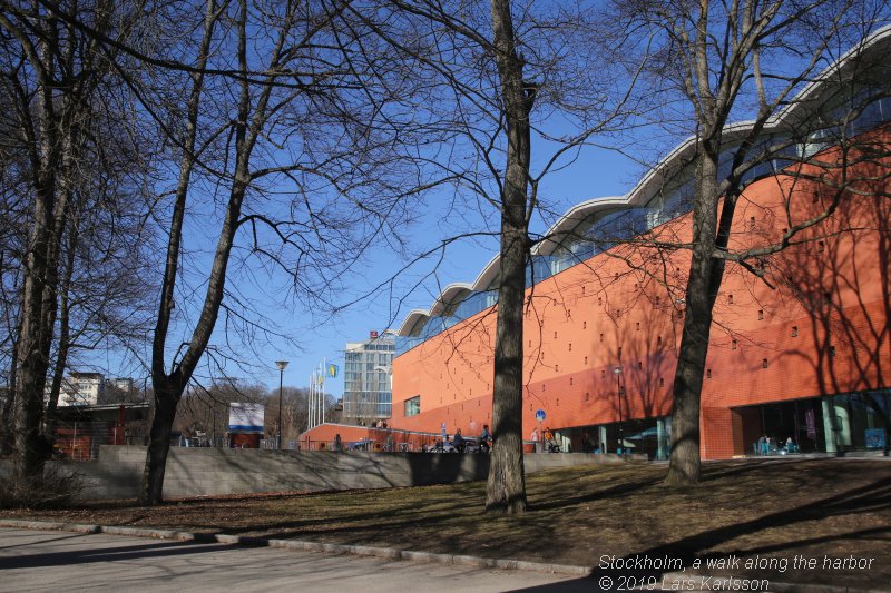 Walks along Stockholm City's harbors: Hammarby Sjöstad's and Soutern Stockholm city's harbors, 2019