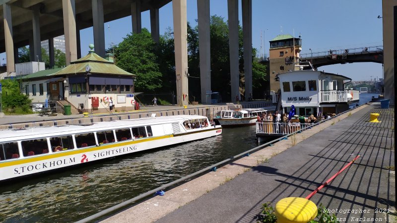 Walks along Stockholm City's harbors: Southern Hammarby lake, 2021