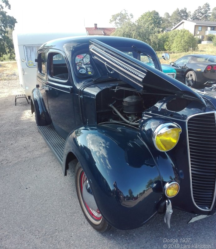 Dodge 1937 Sedan four door