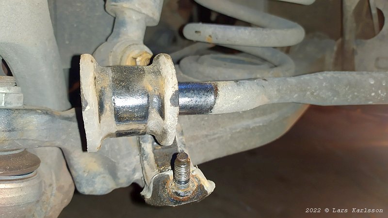 Chrysler Crossfire: Sway bar rubber bushings