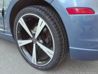 Chrysler Crossfire: Rear tire