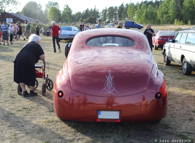 Car meeting at Nifsta Gård July 2018