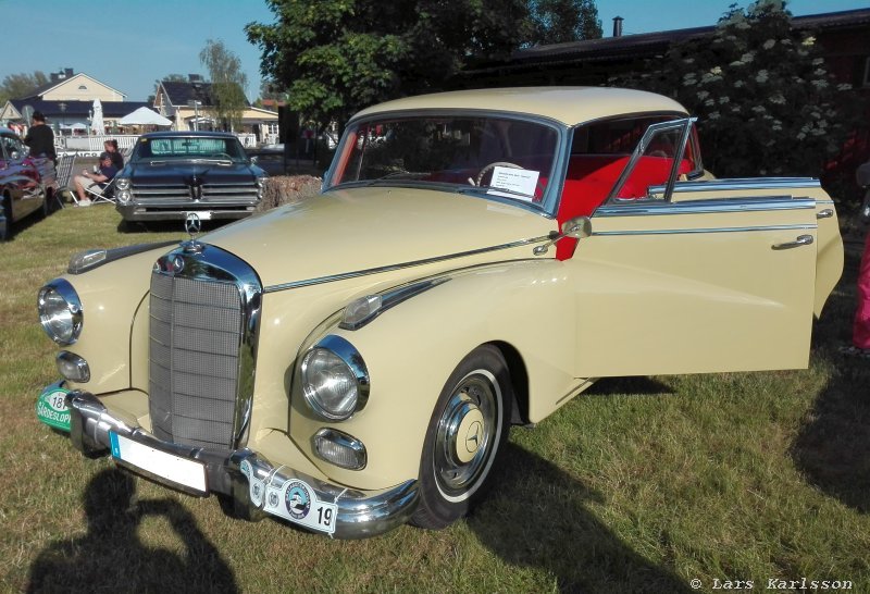 Classic car meeting at Trosa harbour 2018