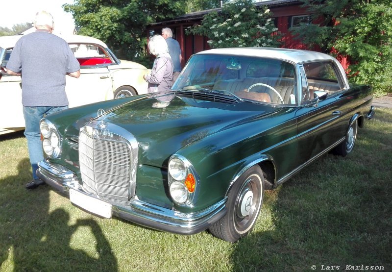 Classic car meeting at Trosa harbour 2018